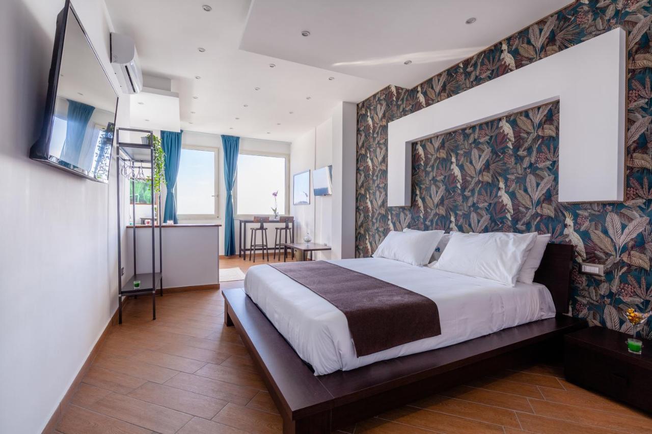 Mini Hotel - Angolo Di Paradiso - Поццуоли Экстерьер фото